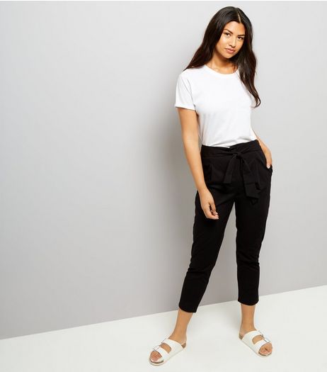 Black Cropped Trousers | New Look