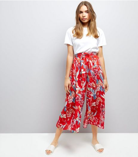 Red Floral Print Wide Leg Cropped Trousers | New Look