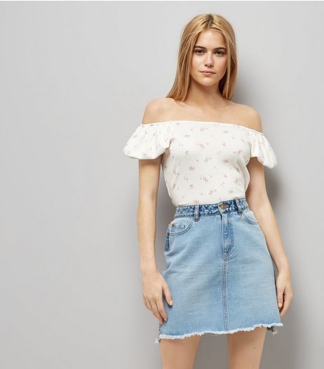 Cream Daisy Print Puffed Sleeve Bardot Neck Top | New Look
