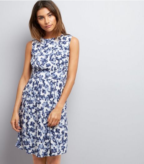 Apricot Navy Floral Print Sleeveless Dress | New Look