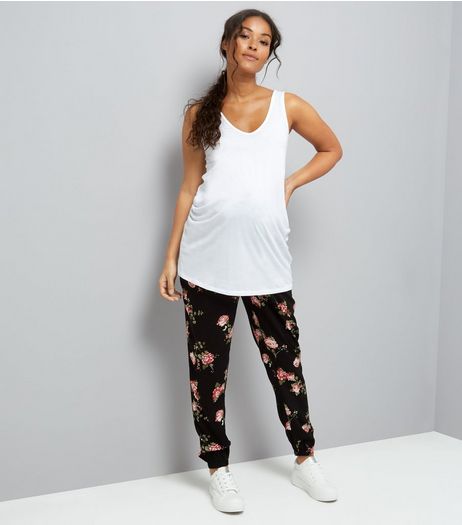 Maternity Black Floral Print Joggers | New Look